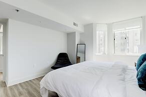 Elegant 2BR Apartment - Minutes to D.C.