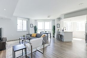 Elegant 2BR Apartment - Minutes to D.C.
