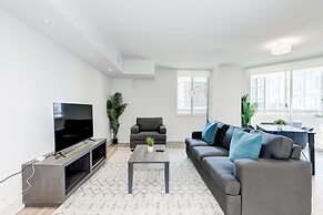 Elegant 2BR Apartment - Minutes to D.C.