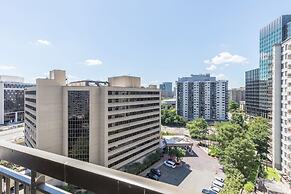 Elegant 2BR Apartment - Minutes to D.C.