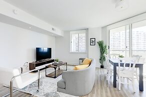 Elegant 2BR Apartment - Minutes to D.C.