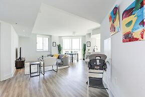 Elegant 2BR Apartment - Minutes to D.C.