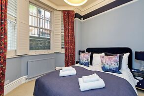 Westminster Retreat by Underthedoormat