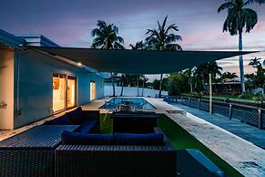 Events Welcome 5b3b Home w Pool Hot Tub BBQ