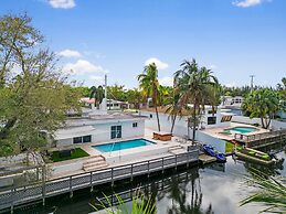 Events Welcome 5b3b Home w Pool Hot Tub BBQ