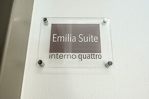 EMILIA SUITE GREEN