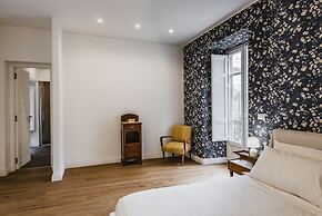Upscale Urban Apartment