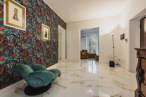 Upscale Urban Apartment