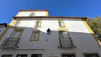 Largo Inn Suites Evora