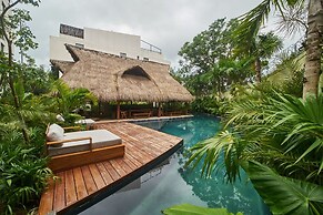 Modern Jungle Hideaway With Private Pool