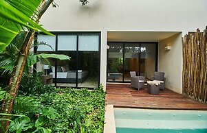 Modern Jungle Hideaway With Private Pool