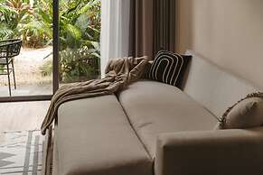 Gorgeous Loft Jungle Views and Premium Amenities