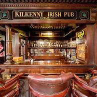 Lions Gate Estate in Sandy Springs