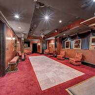 Lions Gate Estate in Sandy Springs