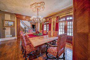 Lions Gate Estate in Sandy Springs