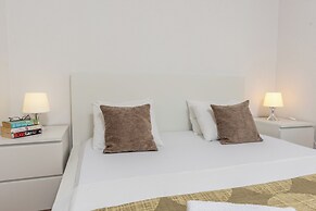 Villa Eight by Villa Kuzmanic