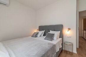 Villa Eight by Villa Kuzmanic