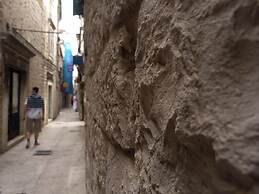 Villa Eight by Villa Kuzmanic