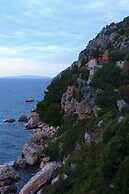 Villa Eight by Villa Kuzmanic