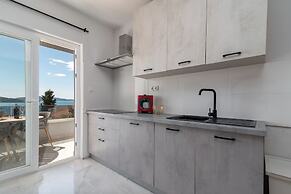 Villa Eight by Villa Kuzmanic