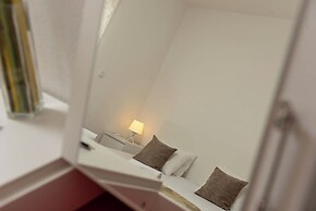 Villa Eight by Villa Kuzmanic