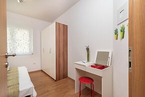 Villa Eight by Villa Kuzmanic