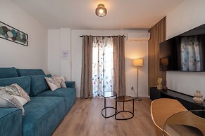 Villa Eight by Villa Kuzmanic