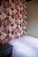 Island Vibe Nomads - Adventure Hostels & Coworking