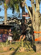 Island Vibe Nomads - Adventure Hostels