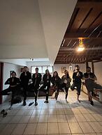 Island Vibe Nomads - Adventure Hostels