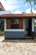 Island Vibe Nomads - Adventure Hostels & Coworking