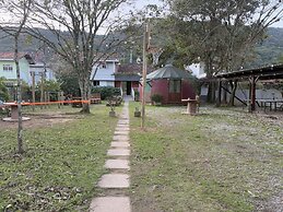 Island Vibe Nomads - Adventure Hostels