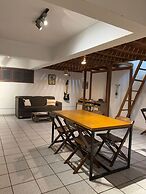 Island Vibe Nomads - Adventure Hostels