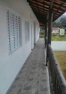 POUSADA TANI COM AR E PISCINA em MARESIAS