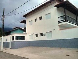 POUSADA TANI COM AR E PISCINA em MARESIAS