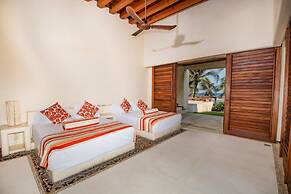 Casa Don Luis Luxury beachfront house