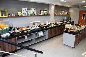 Flórida Mall & Suites