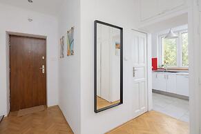 Darwina Apartment 2 Balconies by Renters