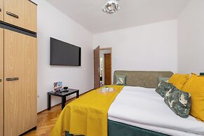 Family Apartment in Cracow by Renters