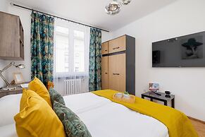 Family Apartment in Cracow by Renters