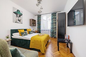 Family Apartment in Cracow by Renters