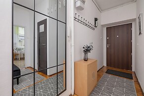 Family Apartment in Cracow by Renters
