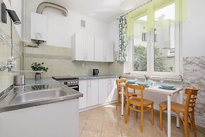 Family Apartment in Cracow by Renters