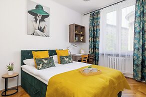 Family Apartment in Cracow by Renters