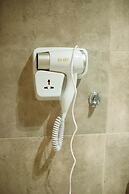 Pyramids sunshine inn