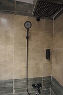 Pyramids sunshine inn