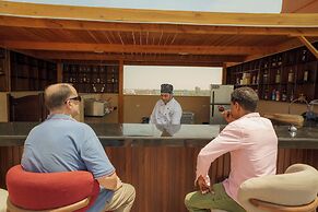 Pyramids sunshine inn