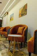 Pyramids sunshine inn