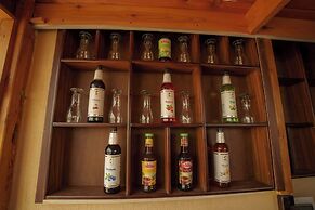 Pyramids sunshine inn