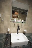 Pyramids sunshine inn